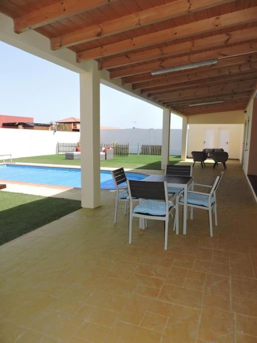 Villa Ventura - Piscina Climatizada & Aire Acondicionado 칼레타데푸스테 외부 사진